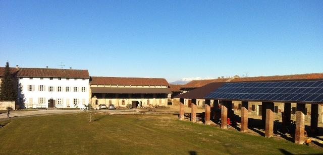 esempio di cascina agricola sostenibile: Cascina Oschiena
